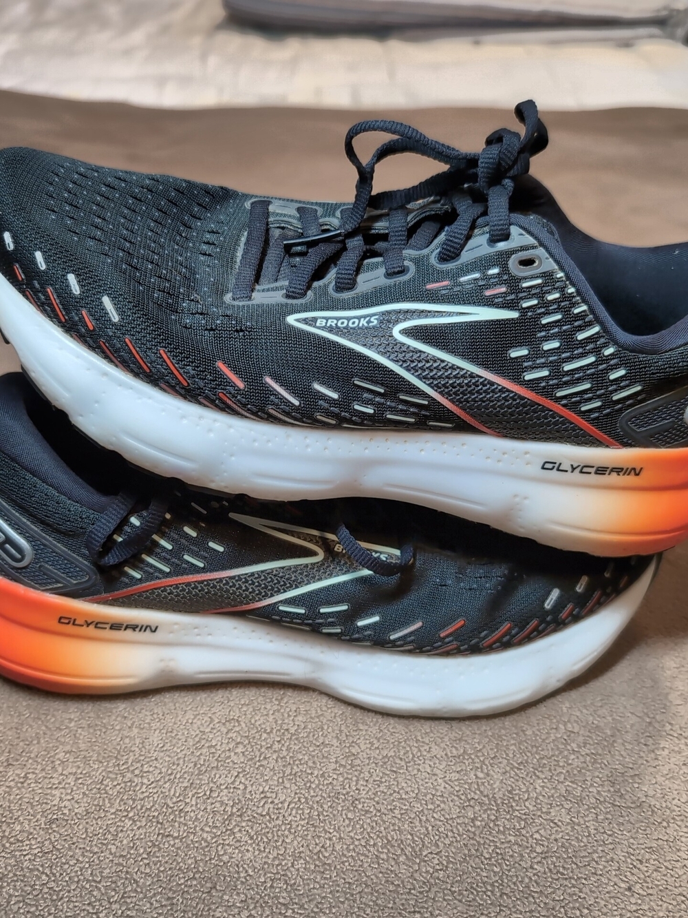 Brooks Glycerin 2.0 Black Women's Running Shoes with Orange Gradient Heel Size 9 - Picture 7 of 12